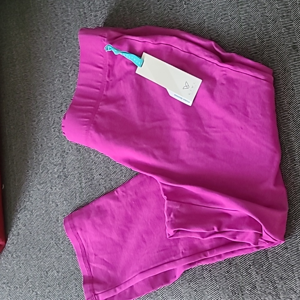 Lane Bryant LIVI Active  Signature Stretch Capri Legging Size 14/16 Color: Pink
